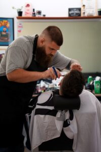 razones para aprender barberia