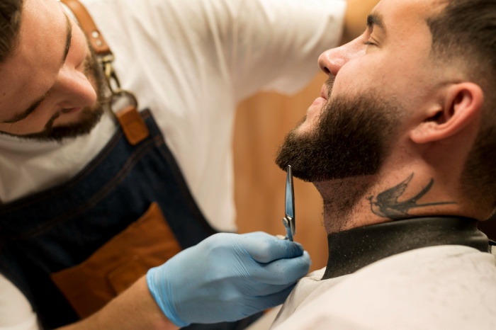 Cómo conseguir una barba larga arreglada
